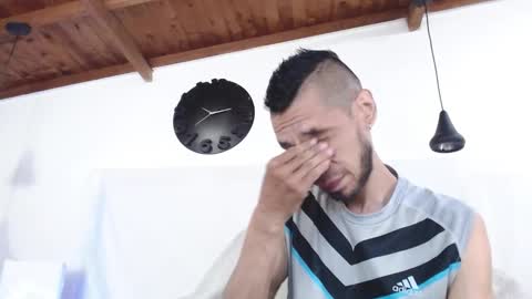 Snapshot of bigzehuz chatting on February 2025 12:57:01 AM andres online show from February 2025 12:57:01 AM