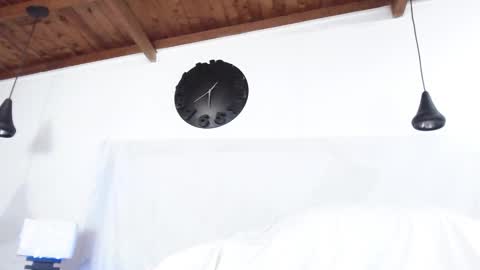 Snapshot of bigzehuz chatting on February 2025 09:45:02 AM andres online show from February 2025 09:45:02 AM