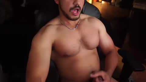 Snapshot of bigzz1 chatting on October 2025 06:47:02 AM Valleyguy818 online show from October 2025 06:47:02 AM