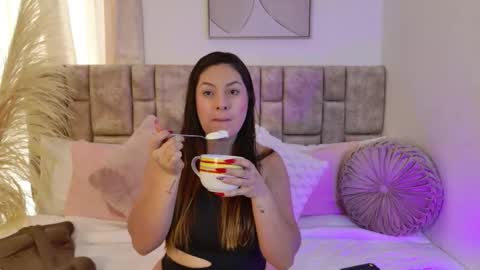 Snapshot of biiancasimons_ chatting on September 2025 03:34:01 PM online show from September 2025 03:34:01 PM