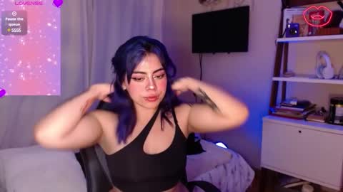 Snapshot of biigbooty_ chatting on December 2024 03:52:02 AM biigbooty_ online show from December 2024 03:52:02 AM