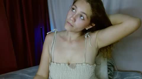 Snapshot of biki_sensual chatting on March 2026 01:20:01 AM hi soy natural girl biki online show from March 2026 01:20:01 AM