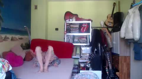 bilderbuchpenis2025 online show from December 2025 12:45:01 PM