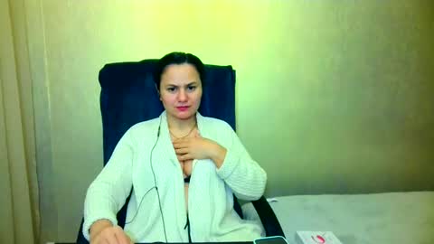 DOM NIKA online show from February 2025 11:04:02 PM