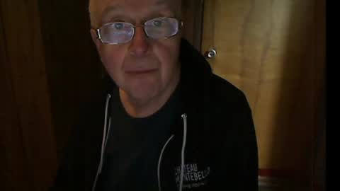 Snapshot of bill_25061 chatting on April 2026 05:01:02 PM bill_25061 online show from April 2026 05:01:02 PM