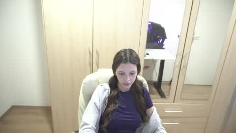 billy1love online show from May 2026 09:43:01 PM