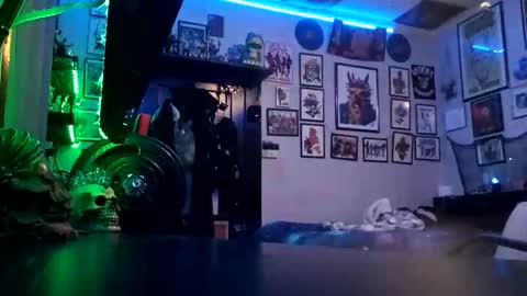 Snapshot of billygunn13 chatting on December 2025 10:37:01 PM billygunn13 online show from December 2025 10:37:01 PM