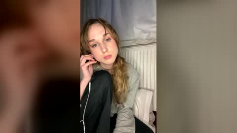 Snapshot of bimboiiii chatting on March 2026 06:35:02 PM bimboiiii online show from March 2026 06:35:02 PM