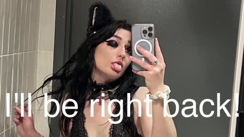 Danny online show from December 2024 01:03:01 AM