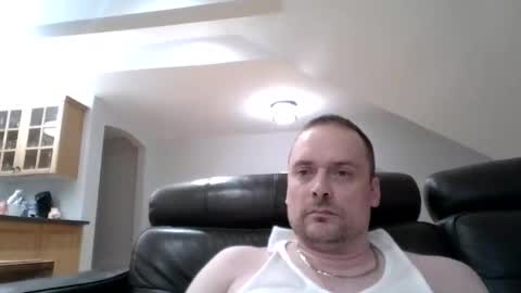 Snapshot of bird8888 chatting on September 2025 02:00:02 AM bird8888 online show from September 2025 02:00:02 AM