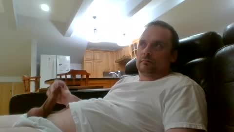 Snapshot of bird8888 chatting on October 2025 05:06:01 AM bird8888 online show from October 2025 05:06:01 AM