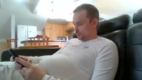 Snapshot of bird8888 chatting on October 2025 05:02:02 PM bird8888 online show from October 2025 05:02:02 PM