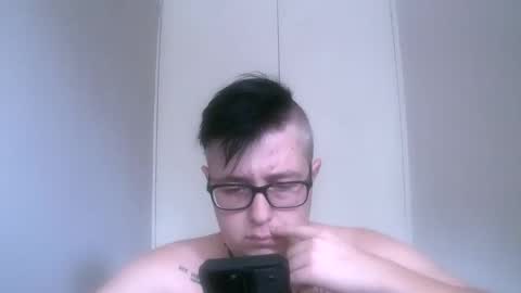 Snapshot of bisexualboy05 chatting on February 2026 12:24:02 PM Bisexual boy online show from February 2026 12:24:02 PM