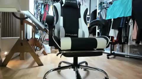 bisexualjay online show from June 2026 08:30:02 PM