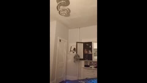 Snapshot of bisexualstoner392 chatting on March 2026 06:28:01 AM BisexualStoner online show from March 2026 06:28:01 AM