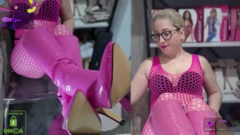 bisex woman online show from February 2026 08:38:02 PM