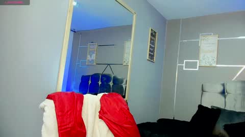 Snapshot of bitch_capelli chatting on February 2025 03:10:02 AM .. .. online show from February 2025 03:10:02 AM