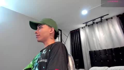 Snapshot of bitch_capelli chatting on March 2025 09:48:02 PM .. .. online show from March 2025 09:48:02 PM