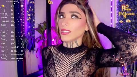 Snapshot of bitch_capelli chatting on October 2025 05:23:02 PM .. .. online show from October 2025 05:23:02 PM