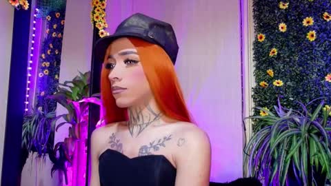 Snapshot of bitch_capelli chatting on October 2025 08:37:02 PM .. .. online show from October 2025 08:37:02 PM