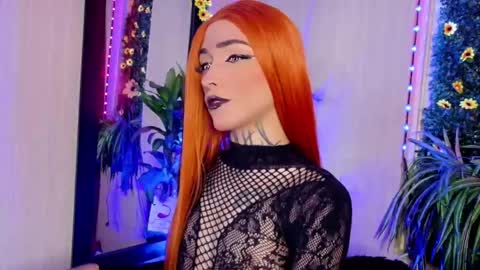 Snapshot of bitch_capelli chatting on November 2025 01:48:02 AM .. .. online show from November 2025 01:48:02 AM