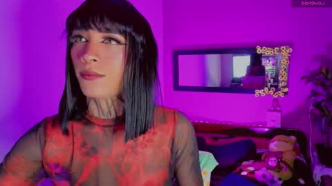 Snapshot of bitch_capelli chatting on November 2025 02:55:02 AM .. .. online show from November 2025 02:55:02 AM