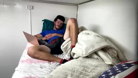 bitedeforain online show from September 2025 10:33:02 PM