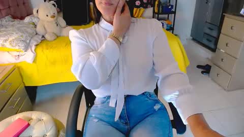 Snapshot of bittermomxxx chatting on April 2026 04:56:02 PM bittermomxxx online show from April 2026 04:56:02 PM