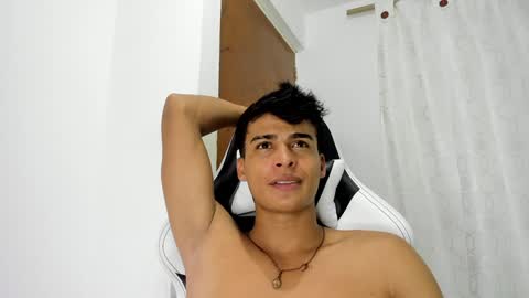 Snapshot of bjonr_haward chatting on December 2024 04:39:01 AM Haward online show from December 2024 04:39:01 AM