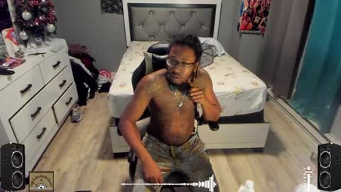 Plant Base Streamers From Pennsylvania online show from December 2024 10:47:02 PM