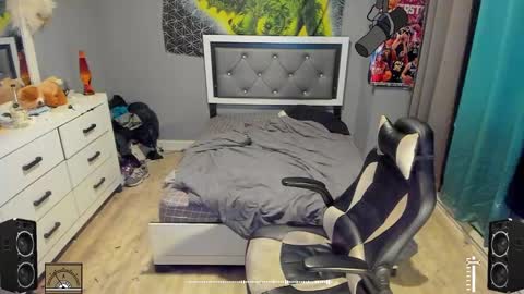 Plant Base Streamers From Pennsylvania online show from March 2025 11:27:01 PM