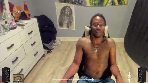 Plant Base Streamers From Pennsylvania online show from September 2025 10:24:02 PM