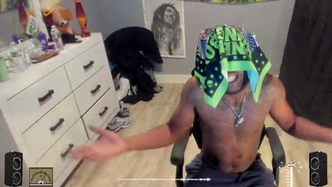 Plant Base Streamers From Pennsylvania online show from September 2025 10:25:01 PM