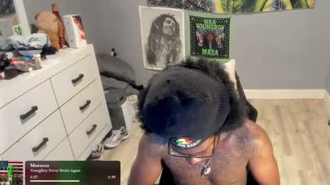 Plant Base Streamers From Pennsylvania online show from November 2025 12:55:02 AM