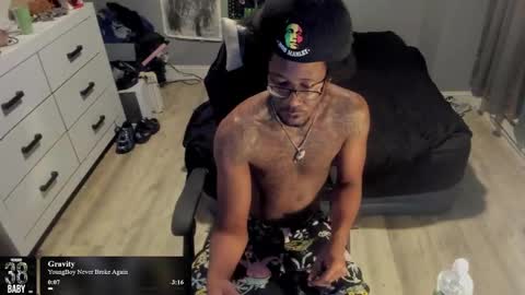 Plant Base Streamers From Pennsylvania online show from November 2025 11:32:02 PM