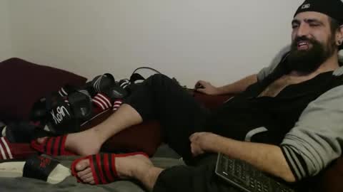 black_beard_slides online show from November 2025 05:46:01 AM