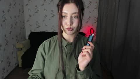 Snapshot of black_berry_bla_ck chatting on April 2026 09:03:02 AM black_berry_bla_ck online show from April 2026 09:03:02 AM