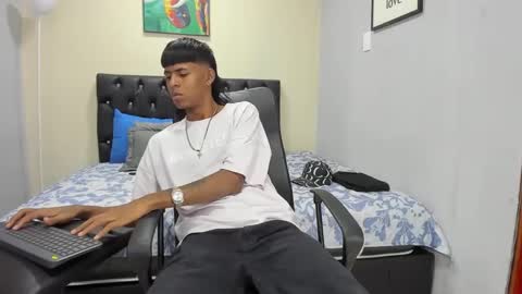 boy online show from March 2025 01:42:02 AM