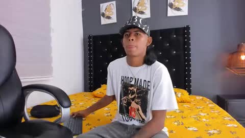 boy online show from March 2025 02:17:02 AM