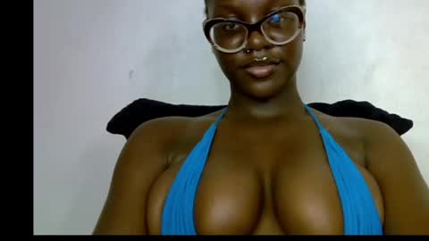 Black DIVA online show from April 2026 07:32:01 PM