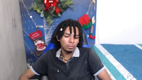 Snapshot of black_dreadlocks chatting on December 2024 01:01:02 PM Black online show from December 2024 01:01:02 PM