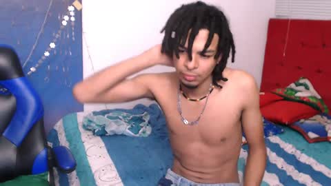Snapshot of black_dreadlocks chatting on December 2024 04:17:01 PM Black online show from December 2024 04:17:01 PM
