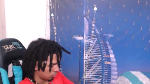 Snapshot of black_dreadlocks chatting on December 2024 02:43:02 PM Black online show from December 2024 02:43:02 PM