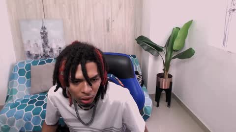 Snapshot of black_dreadlocks chatting on January 2025 11:58:02 AM Black online show from January 2025 11:58:02 AM
