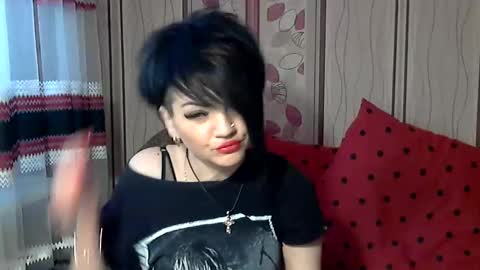 black_hot_01 online show from March 2025 01:50:02 PM