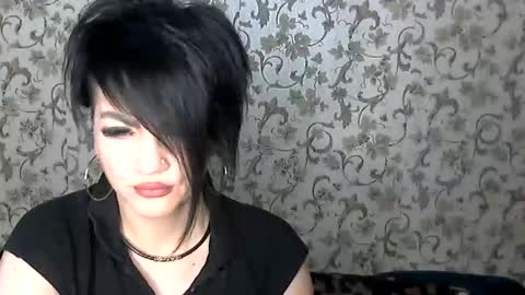 black_hot_01 online show from October 2025 06:36:01 AM