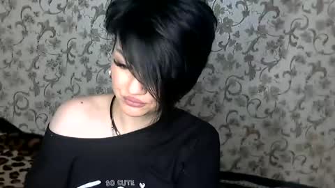 black_hot_01 online show from December 2025 04:28:02 AM