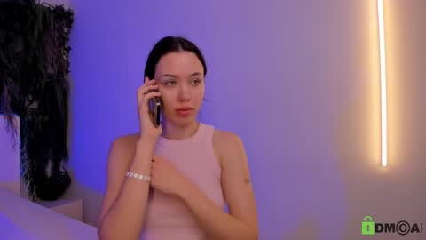 Jenny online show from October 2025 09:53:02 AM