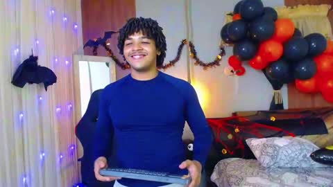 black_king_241 online show from October 2025 04:36:01 AM