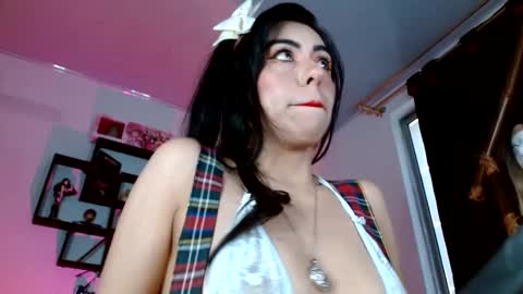 Snapshot of black_lady_05 chatting on January 2025 12:38:01 PM millie online show from January 2025 12:38:01 PM